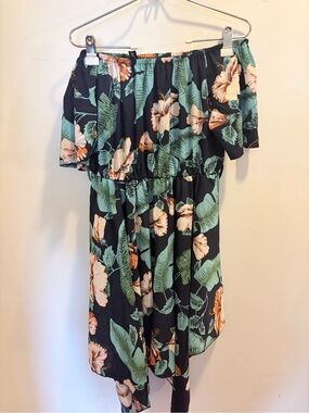 Off-Shoulder Floral Dress with Green Leaf Print